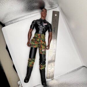 Vtg 1999 Ultra Corps Soldier Action Figure Camo Pants Black Torso Black Boots
